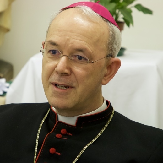 Bishop Athanasius Schneider